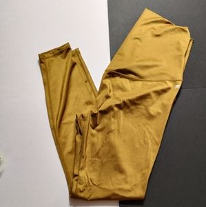 Fabletics Bronze Maternity Legging